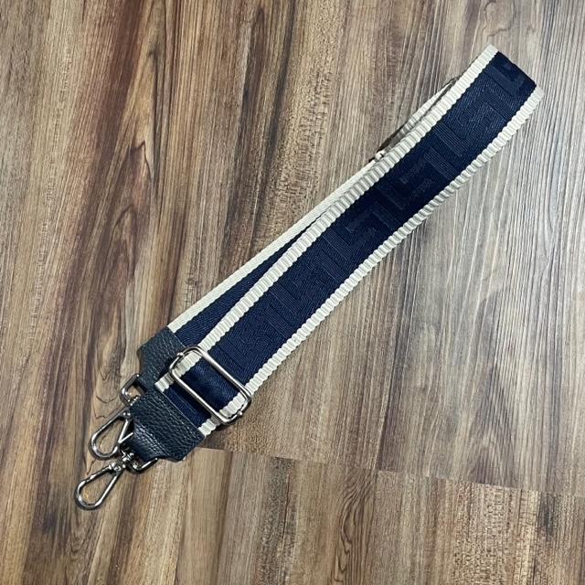 IMG_5822BOnMaBjG0io0G BFF Crossbody Schulterriemen / Taschengurt - Snafu in Schwarz - SALE