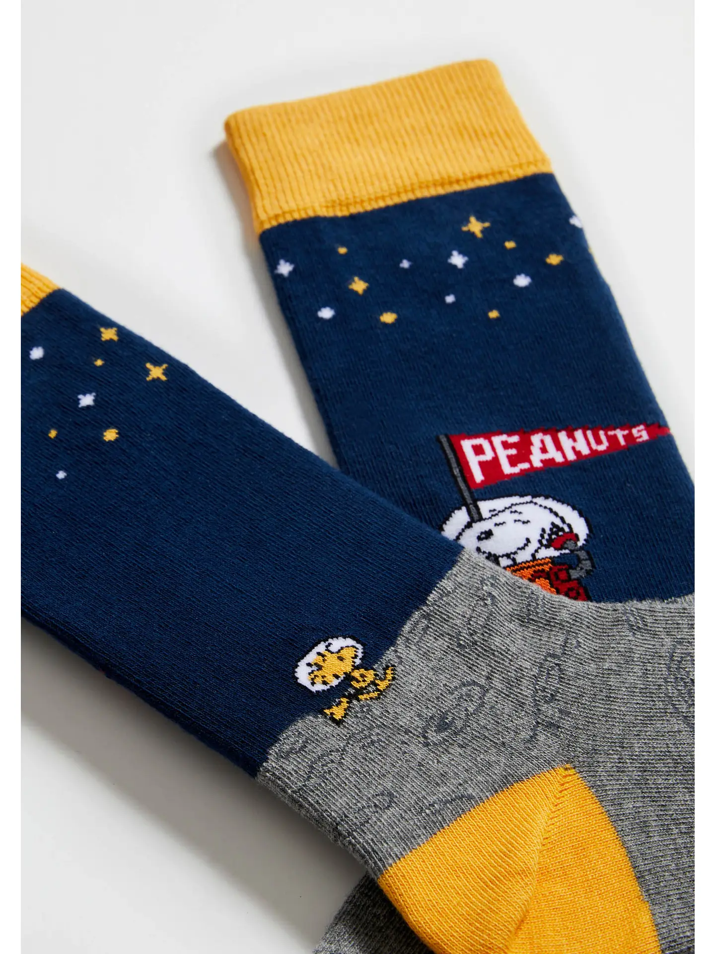besocks Peanuts aus Bio-Baumwolle in Navy, Grau & Gelb Mondlandung - BeSnoopy Moon Landing