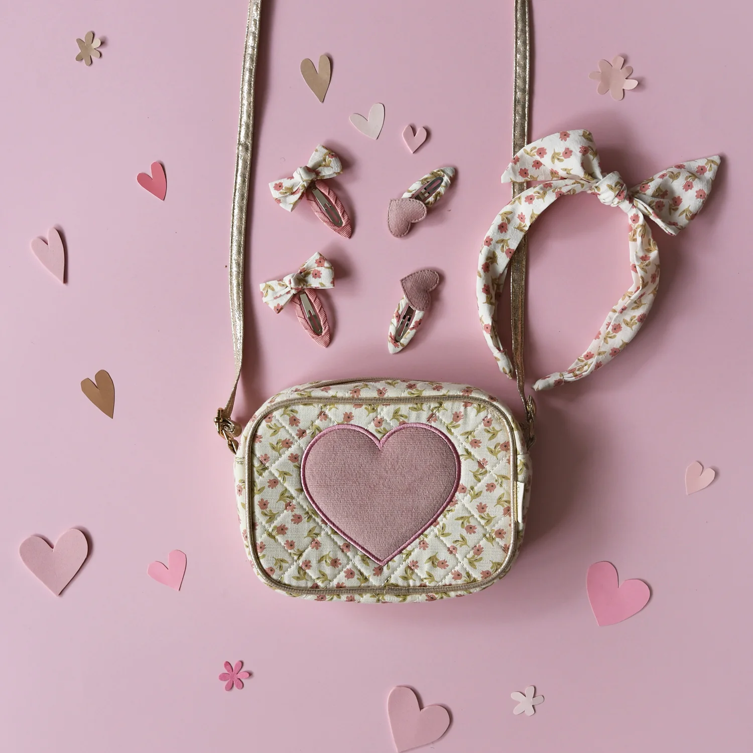Rockahula Patchwork Heart Bag - Süße Herztasche mit Blumen 