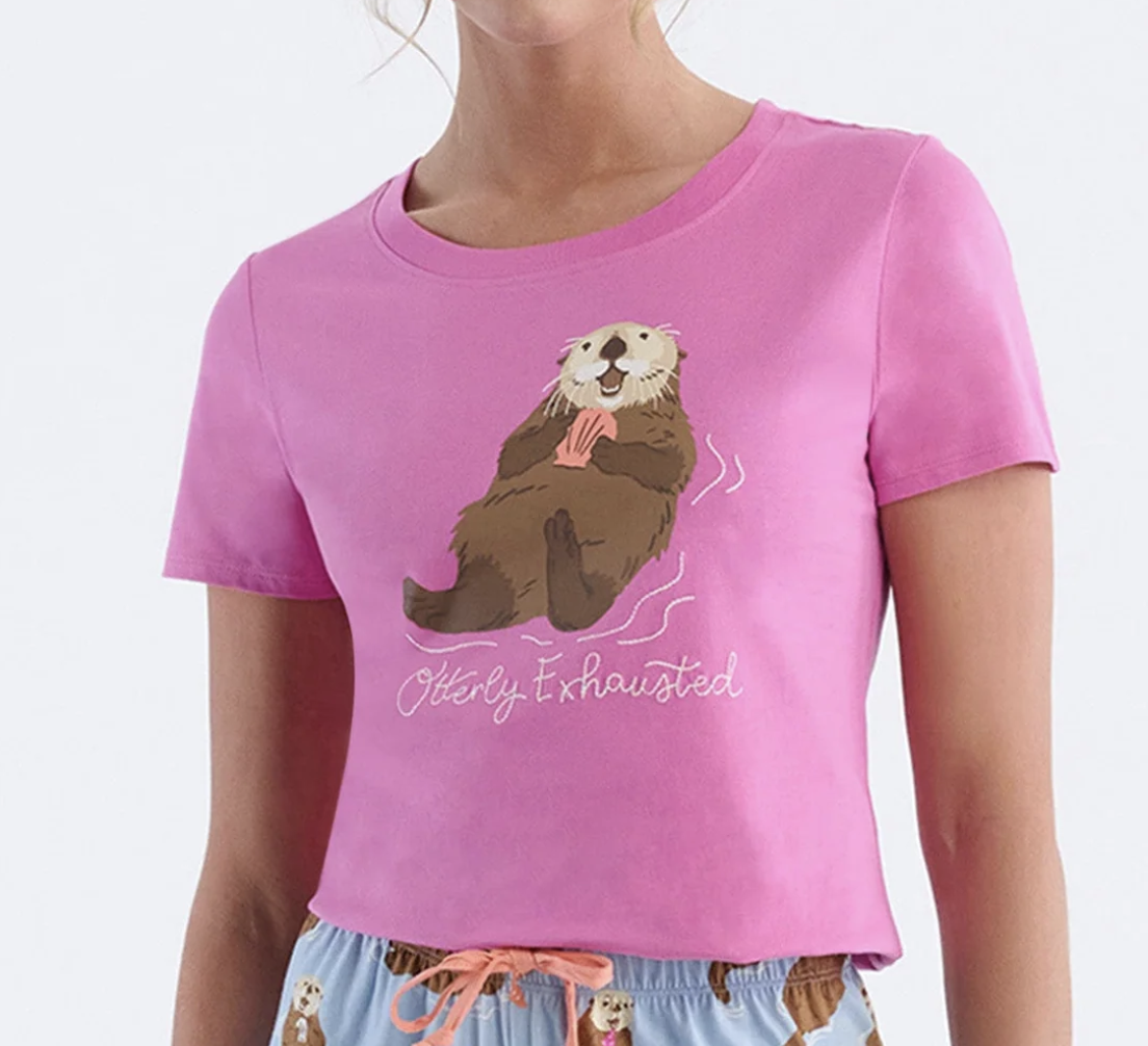 Little Blue House Damen Pajama T-Shirt in Rosa Otterly Exhausted - Happy Otters Little Blue House Damen Pajama T-Shirt in Rosa Otterly Exhausted - Happy Otters
