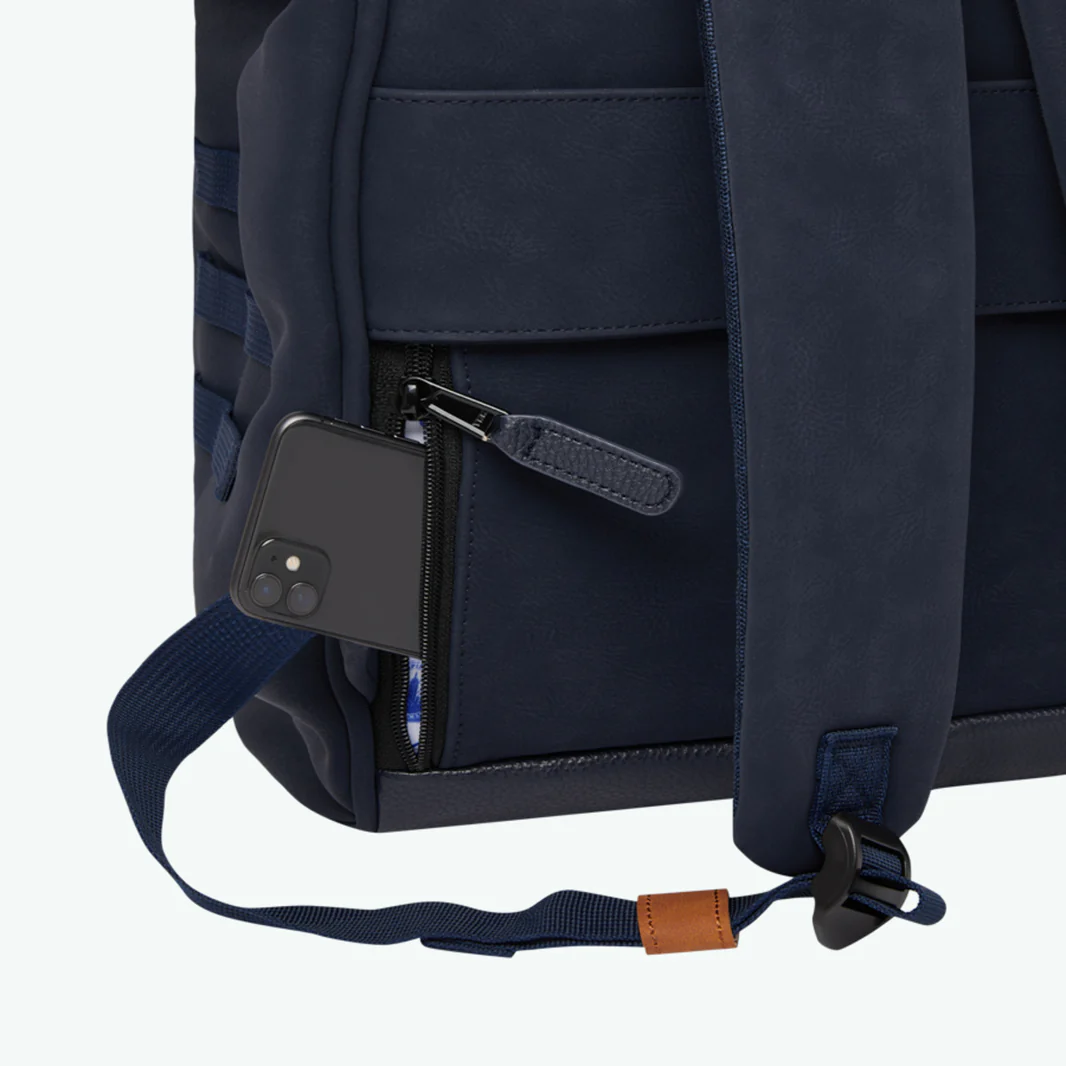 ZURICH_LARGE_BACKPACK_ADVENTURER_ZURICH_12_wqu1417058ceqzrreb2_1066x-jpg Cabaia Rucksack ZURICH Large mit Laptop-Fach in Marine Blau