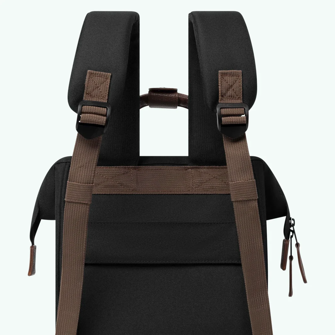 Cabaia Rucksack MANAGUA Small mit Laptop-Fach - Schwarz Cabaia Rucksack MANAGUA Small mit Laptop-Fach - Schwarz