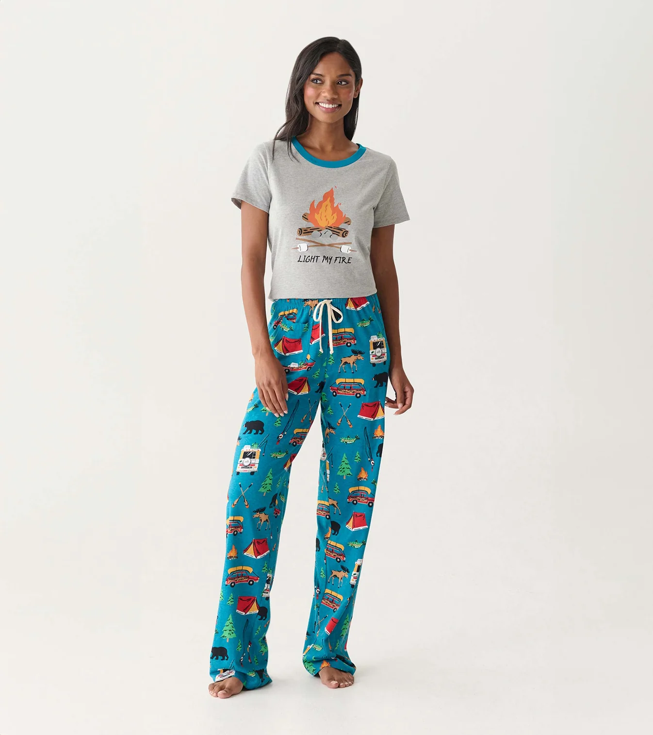 Little Blue House Lange Pyjama Hose in Blau - Retro Camping mit Bären Little Blue House Lange Pyjama Hose in Blau - Retro Camping mit Bären