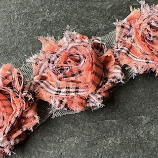 Wowzers Shabby Chic Stoffblume Blüte am Band - Karo - 3 Blumen 