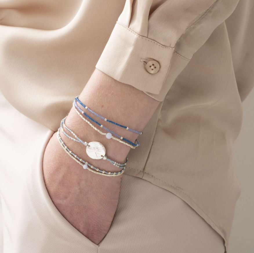 Bildschirmfoto-2022-03-10-um-08-47-54 A Beautiful Story Party Blauer Achat Silber Armband