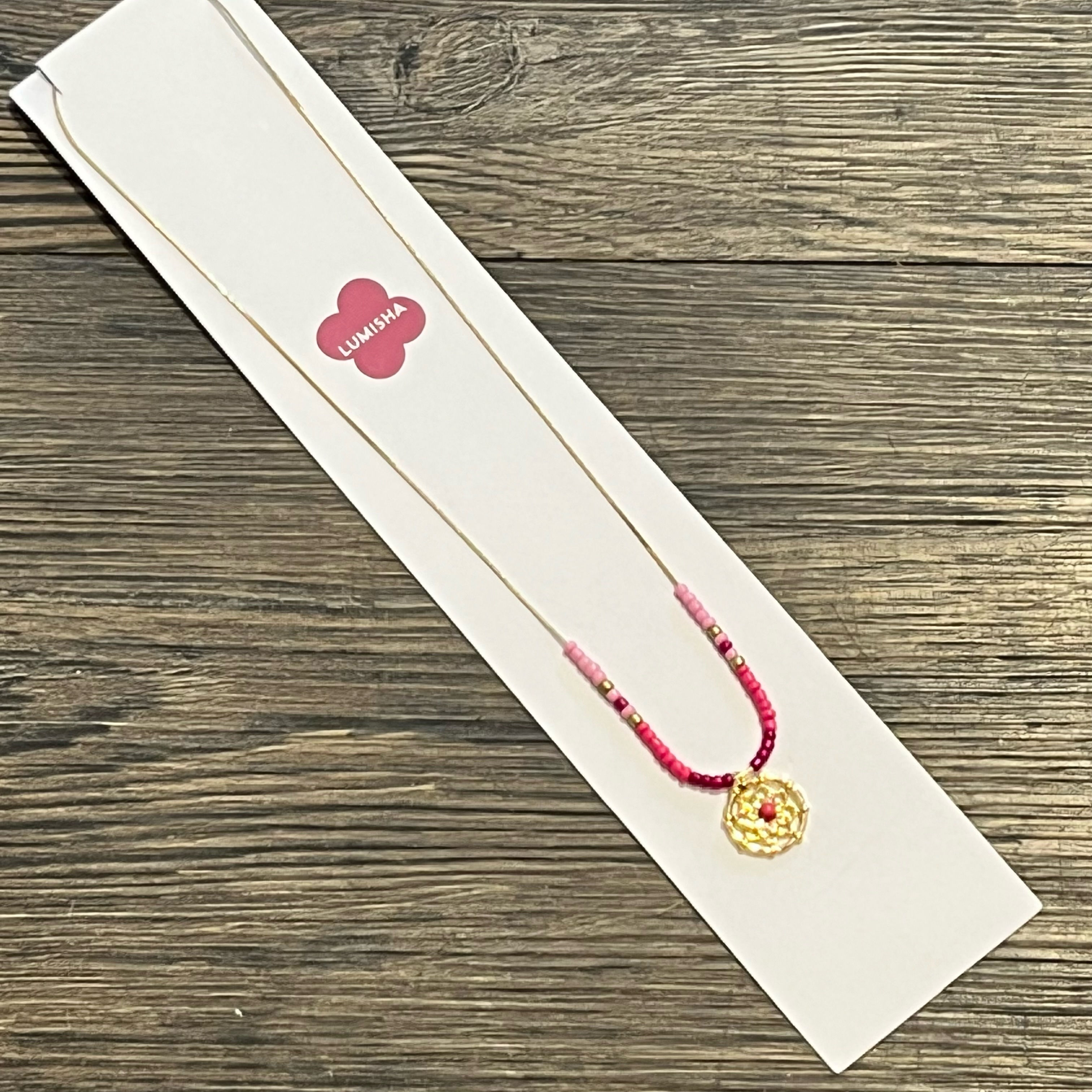 Lumisha Xana Kette mit Medaille - Pink & Rosa