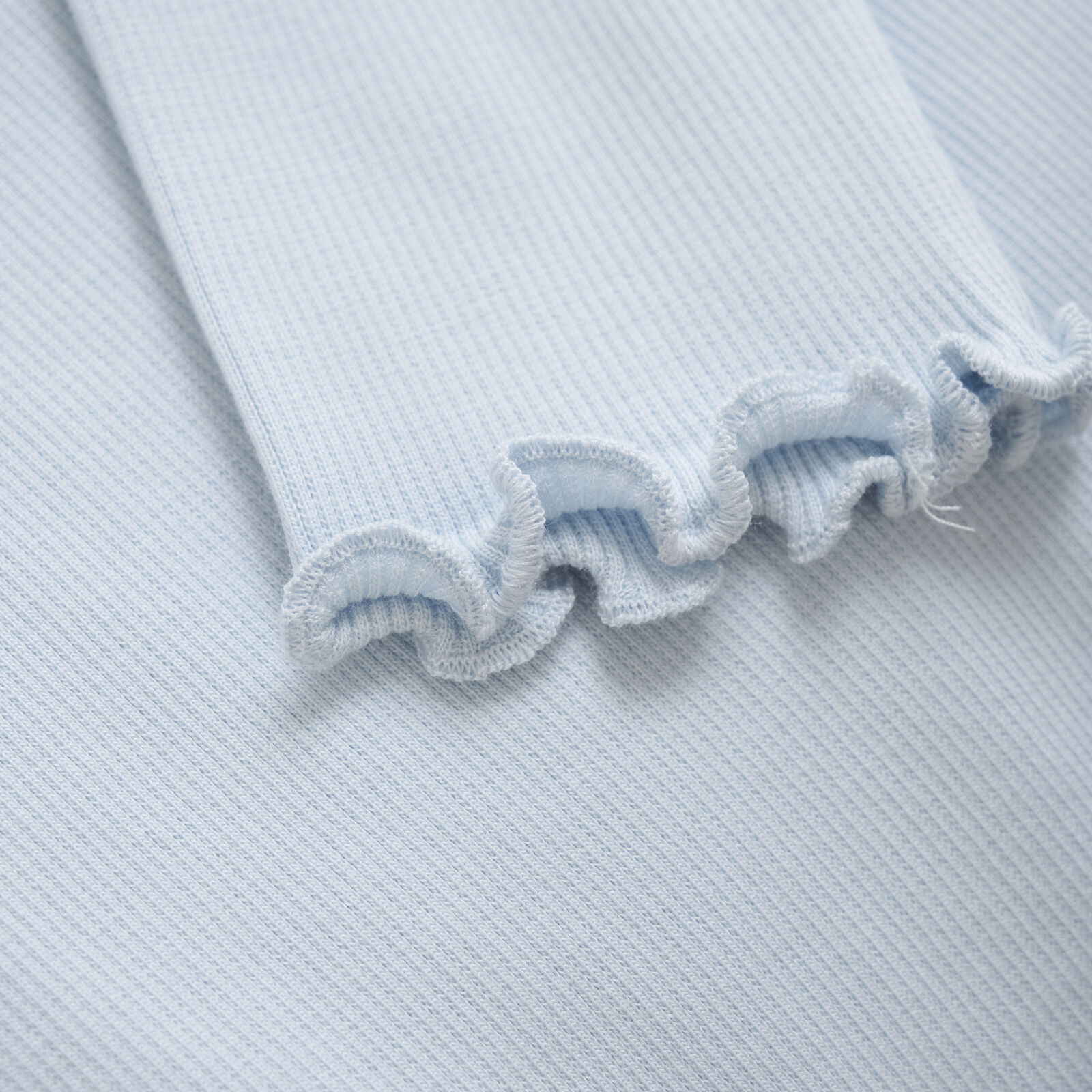 HUTTELiHUT Langarm Shirt in Hellblau mit Spitzenborte