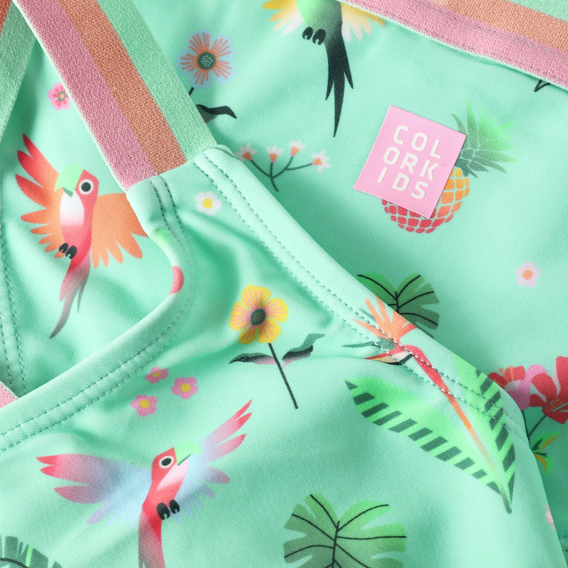 Color Kids Bikini in Grün mit breiten elastischen Bänder und Blumenmuster