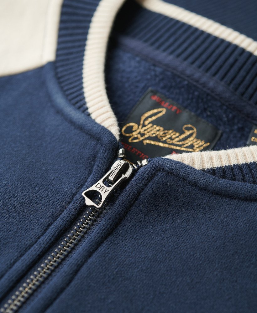 Superdry Damen College Bomberjacke - Jersey mit Schriftzug-Grafik in Atlantic Navy - SALE Superdry Damen College Bomberjacke - Jersey mit Schriftzug-Grafik in Atlantic Navy - SALE