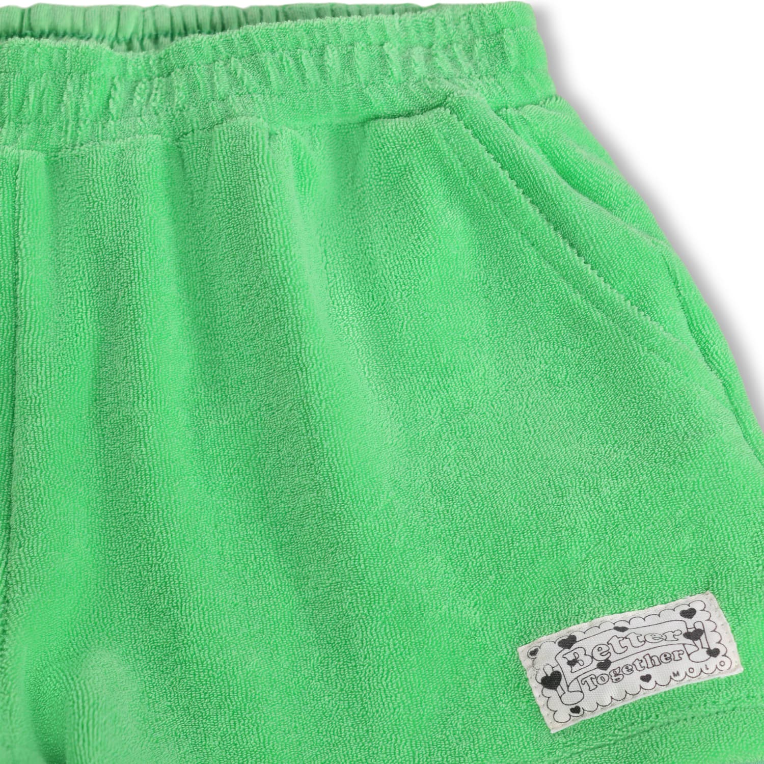 Molo Angela Kurze Frottee Shorts in Green Garden Neon Grün Molo Angela Kurze Frottee Shorts in Green Garden Neon Grün