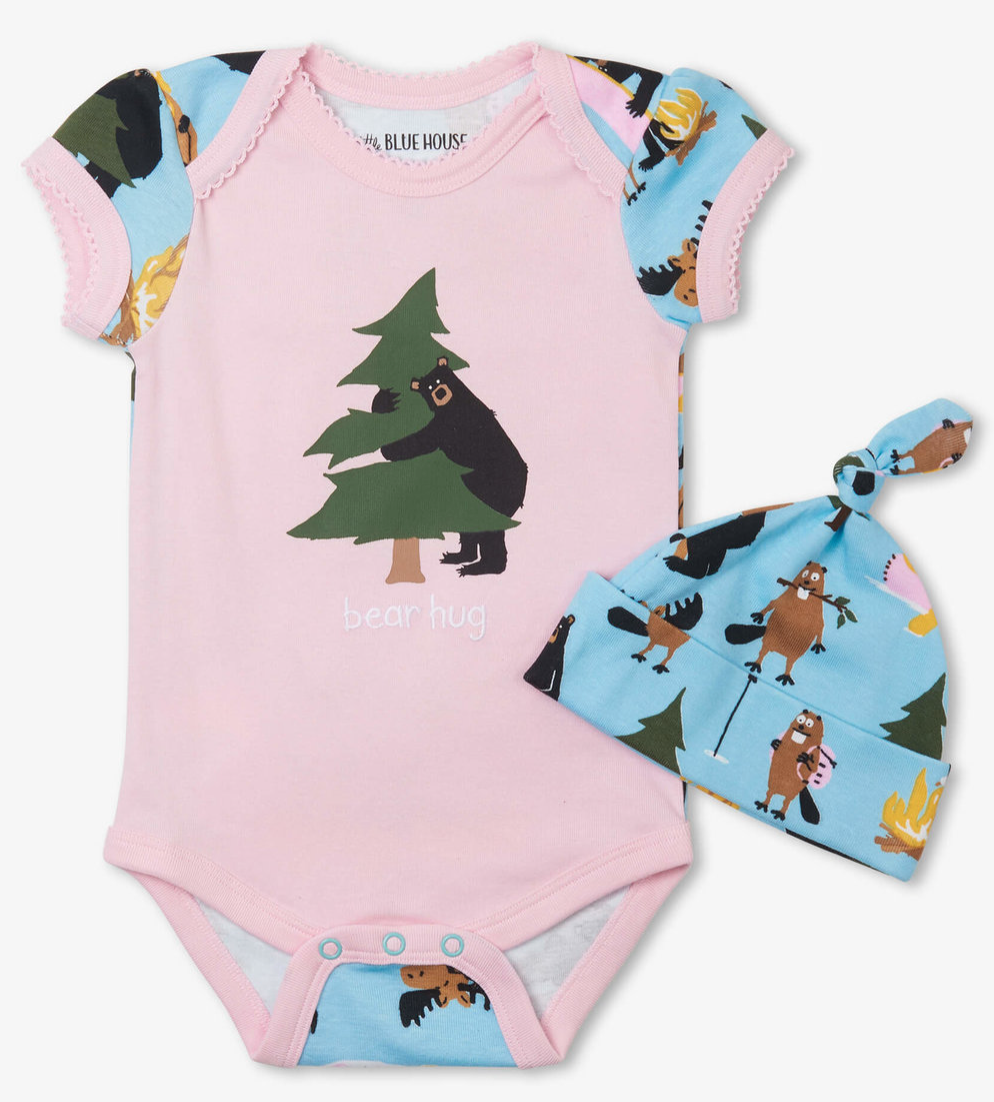 Little Blue House Baby Body & Mütze Set - Life in the Wild - Bear Hug in pink