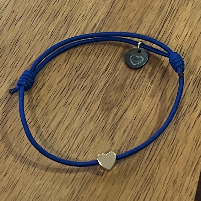 Lua Mini Heart Armband - Elastisch mit Gold Herz Lua Mini Heart Armband - Elastisch mit Gold Herz