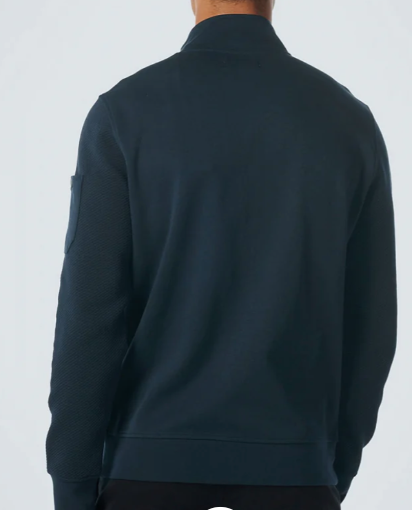 Bildschirmfoto-2023-09-01-um-16-46-42 NO EXCESS Gesteppte Sweatjacke in Dunkelblau mit Stehkragen