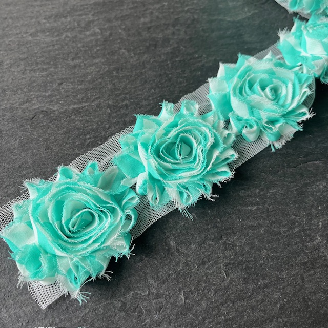 Wowzers Shabby Chic Stoffblumen Blüten am Band - Mint Gestreift - 3 Blumen Wowzers Shabby Chic Stoffblumen Blüten am Band - Mint Gestreift - 3 Blumen