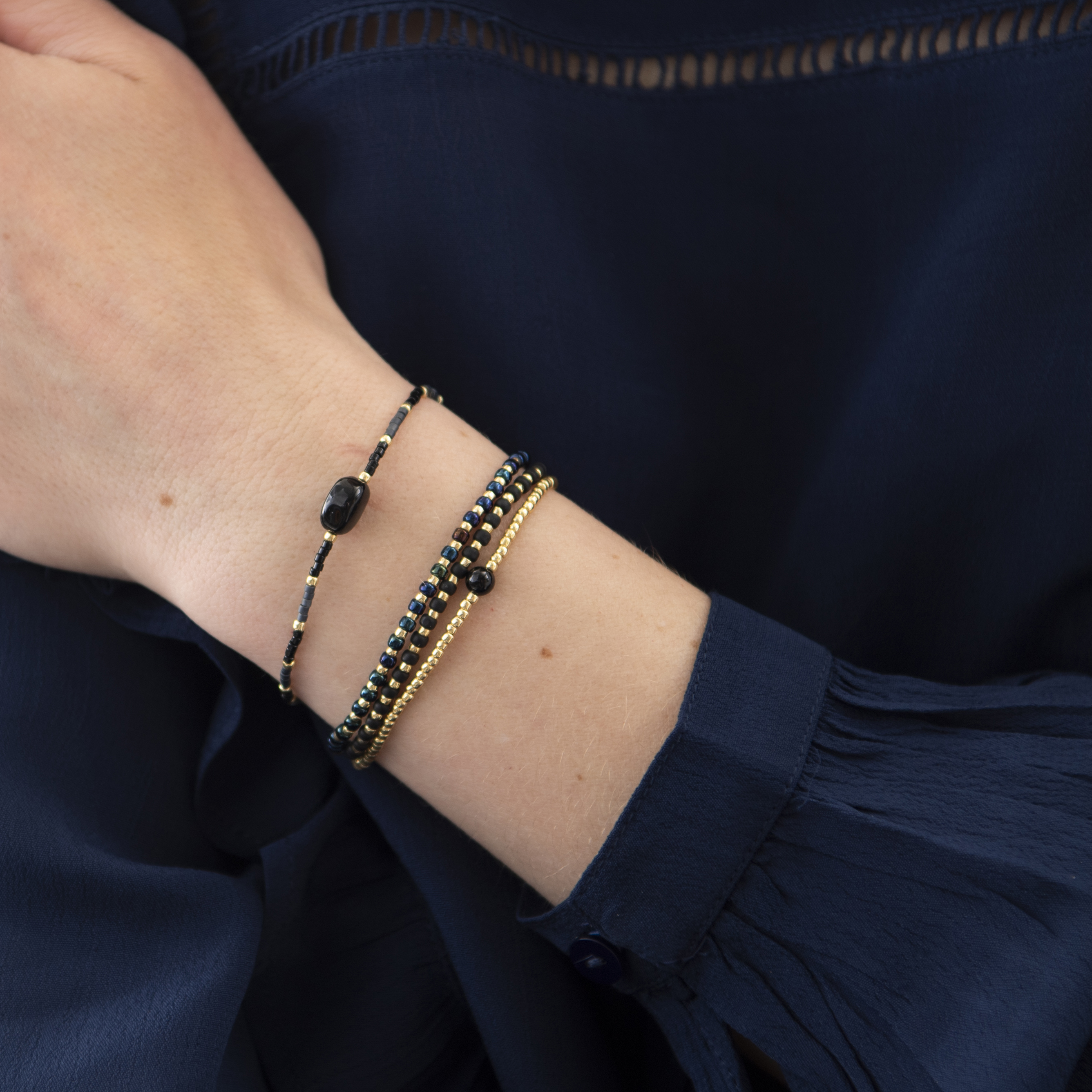 A Beautiful Story Loyal Schwarzer Onyx Gold Armband