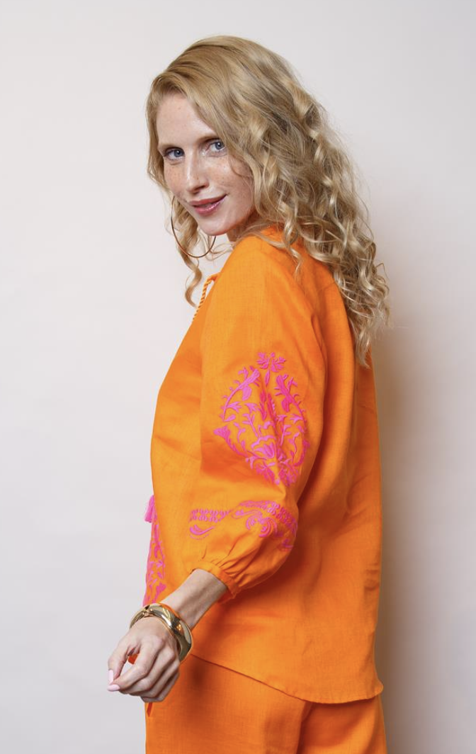 Emily van den Bergh Bluse in Orange mit Pinker Stickerei - SALE