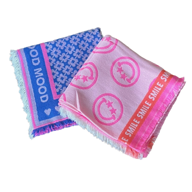 Zwillingsherz Viereckstuch Gesina in Blau & Neon Pink - Good Mood Always Zwillingsherz Viereckstuch Gesina in Blau & Neon Pink - Good Mood Always