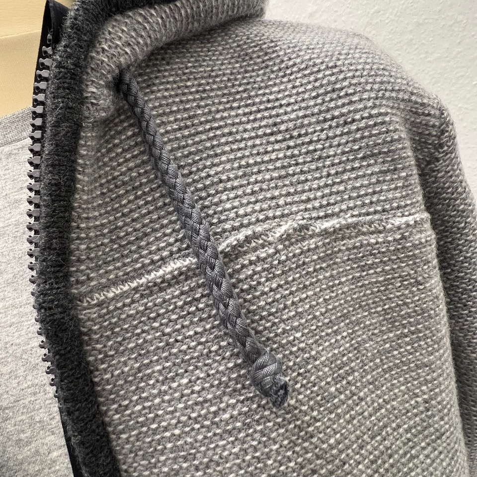 fe8f17e0-aeea-4376-950d-1e677bd7c40c4gYt6RYIfww8l Liebling Alex Strickjanker Jacke mit Reißverschluss in Grau Marmor