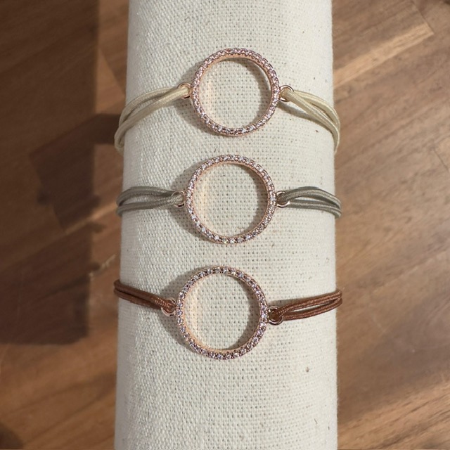 Lua Circle of Life Armband - Elastisch mit Gold Kreis - Creme, Grau & Braun