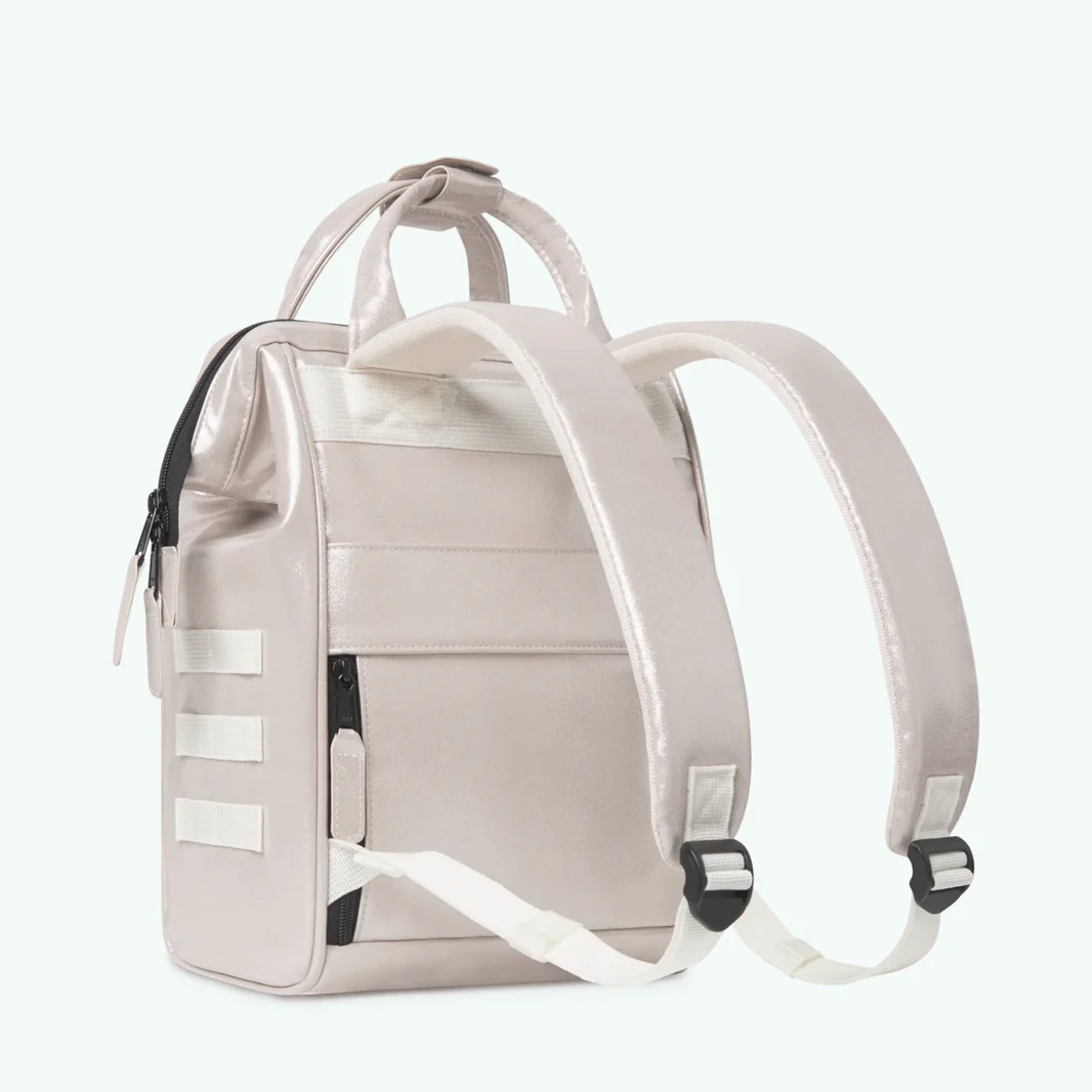 Cabaia Rucksack HONOLULU Small mit Laptop-Fach - Irisierend Gold Glam