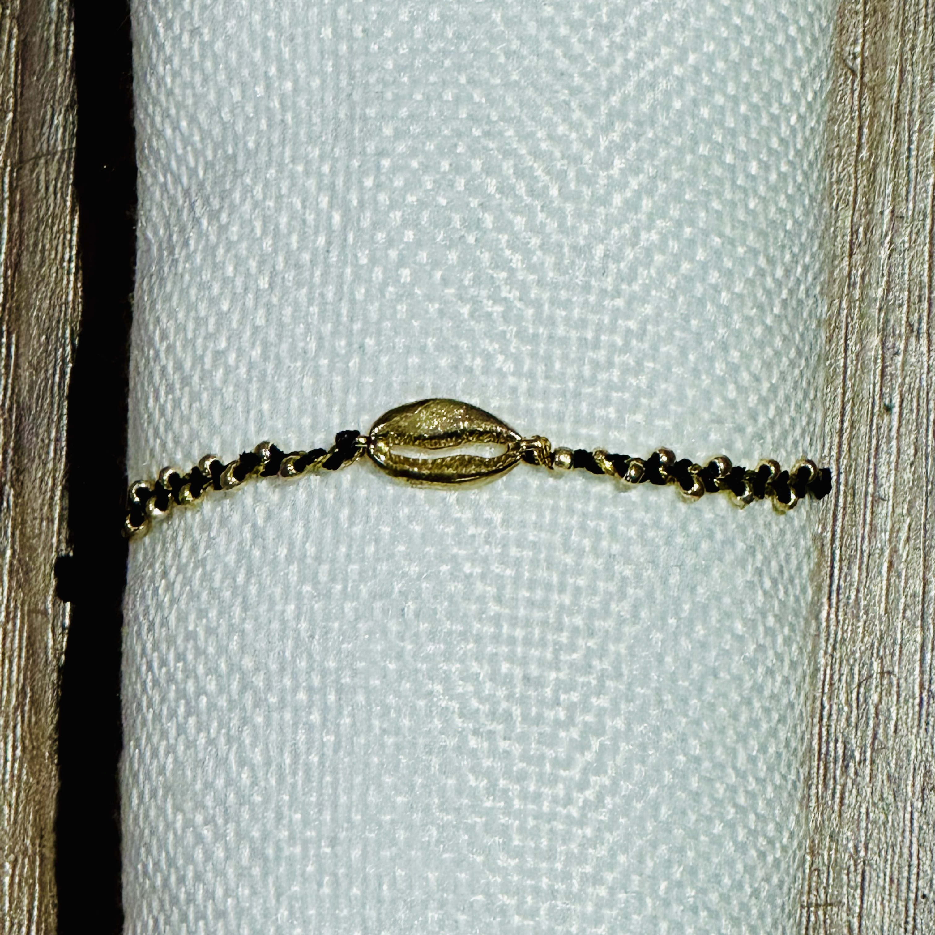 Salty Skin Armbänder - Schwarz - Wählen Sie Ihr Design Salty Skin Armbänder - Schwarz - Wählen Sie Ihr Design
