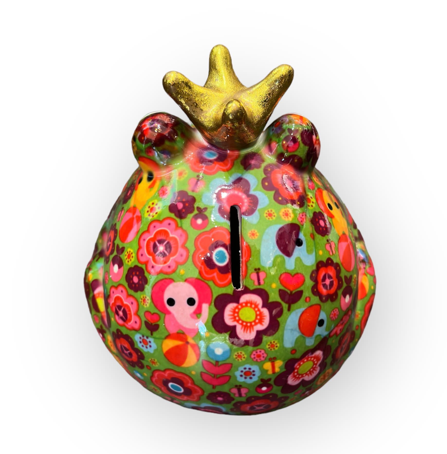 PHOTO-2023-07-24-14-37-38-1 Pomme pidou Spardose Frosch Freddy Edition Grün - Grün mit Elefanten