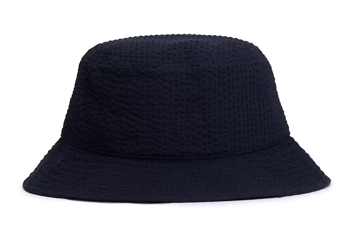 Tommy Hilfiger Wavy Flag Seersucker Bucket Hat in Navy Blau Tommy Hilfiger Wavy Flag Seersucker Bucket Hat in Navy Blau