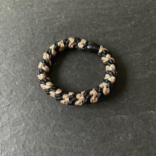Kknekki Haargummi/Armband - Schwarz & Gold - 1 Stück